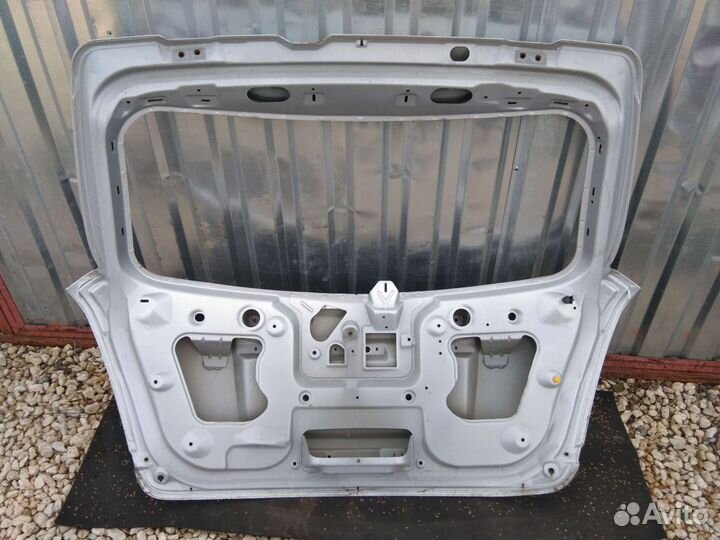 Крышка багажника Опель Антара