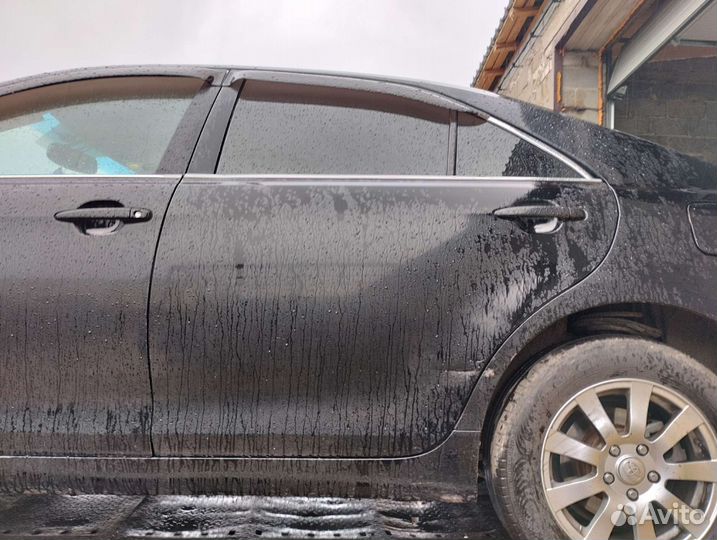 Стекло двери на Toyota Camry 40