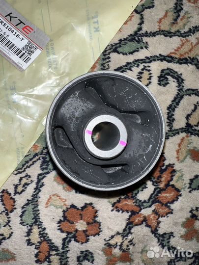 Сайлентблок рычага продольного нижнего Паджеро 3 4