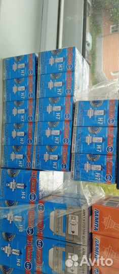 Автомобильные галогеновые лампы H4, H7