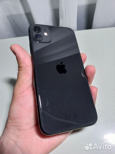 Телефон iPhone 11