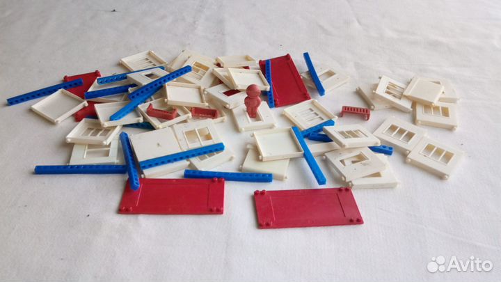 Конструктор 90-ых 60 деталей