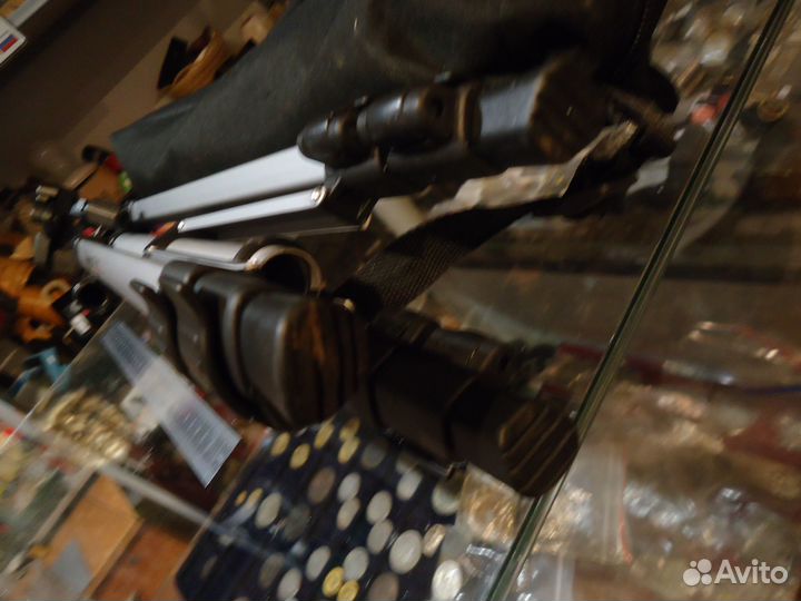 Штатив Rekam RT-L32 в чехле