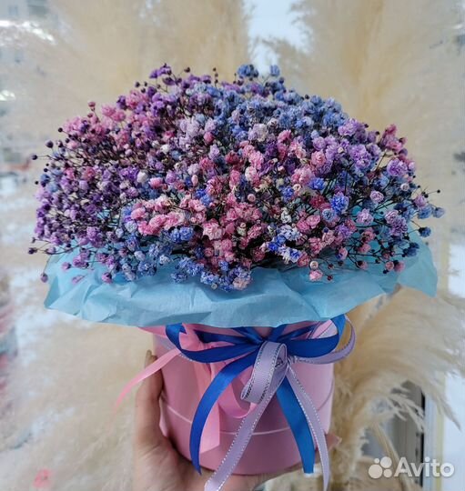 Букет из гипсофилы в коробке