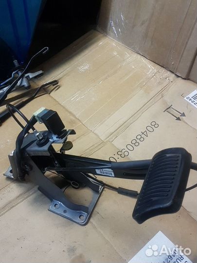 Педаль тормоза KIA picanto 2011