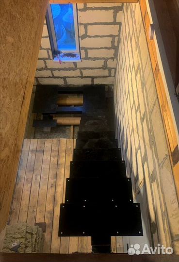 Лестницы с поворотом под ключ
