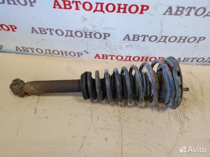 Амортизатор передний левый Nissan Primera P11