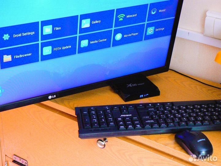 Тв приставка X96 Max+ 4/32 гб клавиатура мышь