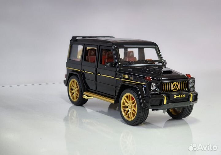 Машина Металлическая со светом и звуком