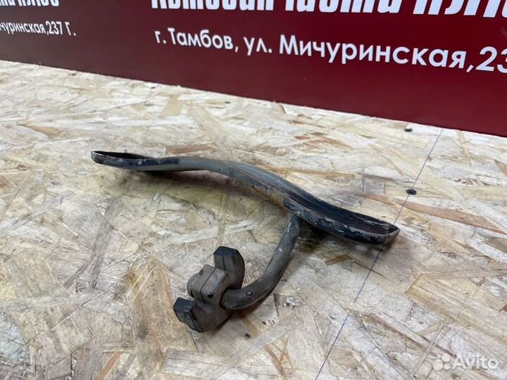 Кронштейн глушителя LADA Vesta