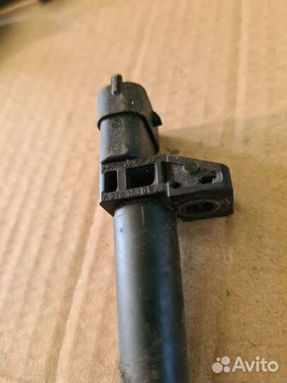 Датчик коленвала Mercedes-Benz W221 5.5