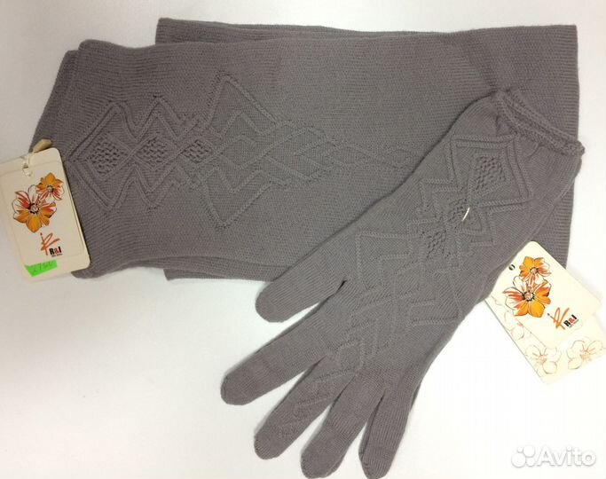 Шарф и варежки из тонкорунного мериноса