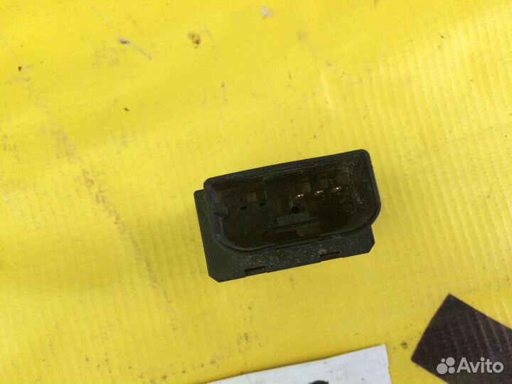 Выключатель AIR BAG VW Touareg 2002-2010