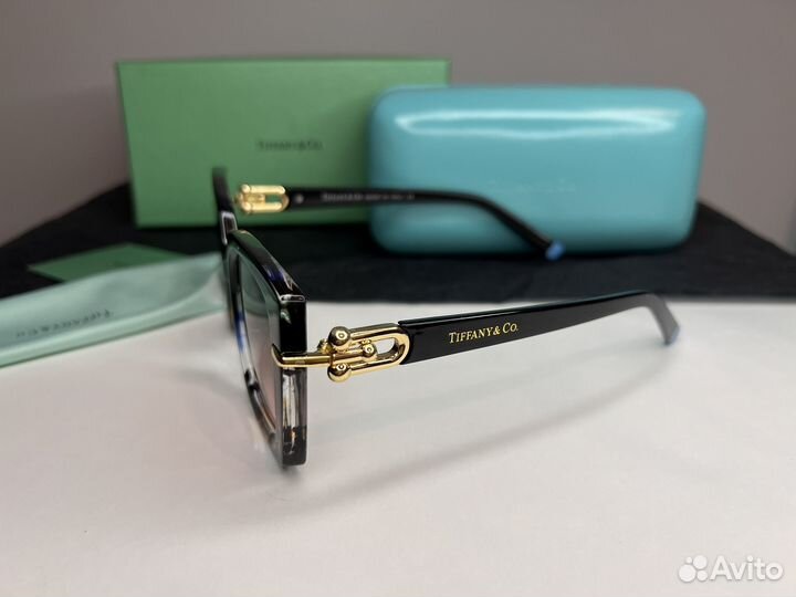 Солнцезащитные очки tiffany с футляром