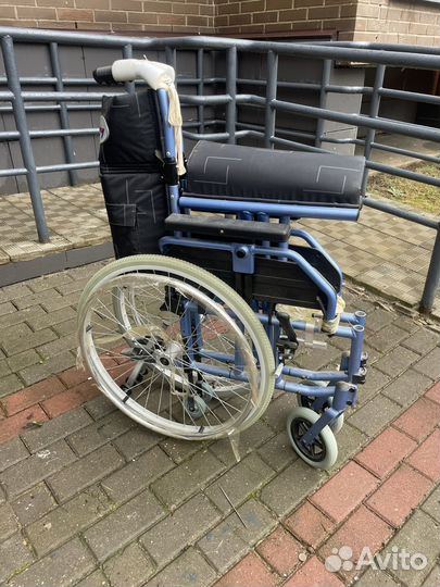 Инвалидная коляска
