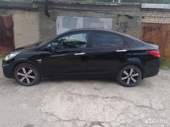 Hyundai Solaris 1.6 AT, 2013, 182 000 км