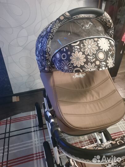 Продам коляску 2 в 1