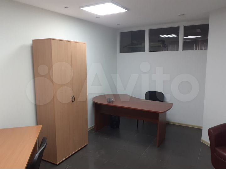 Сдам в аренду офисы 16 и 18 м² (смежные) Юр. адрес