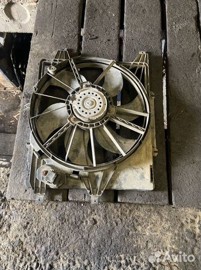 Вентилятор радиатора с диффузором Renault Symbol