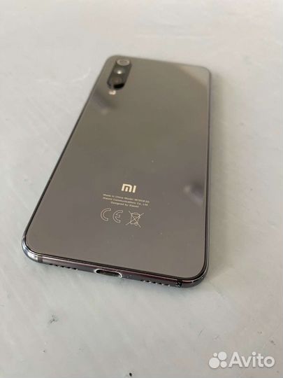 Xiaomi Mi 9 SE, 6/64 ГБ