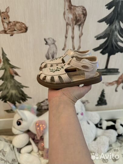 Сандалии для девочки