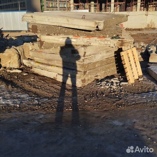 Плита ж/б заборная б/у