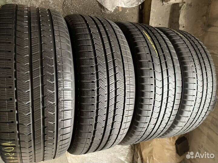 Vredestein QuaTrac 255/45 R20