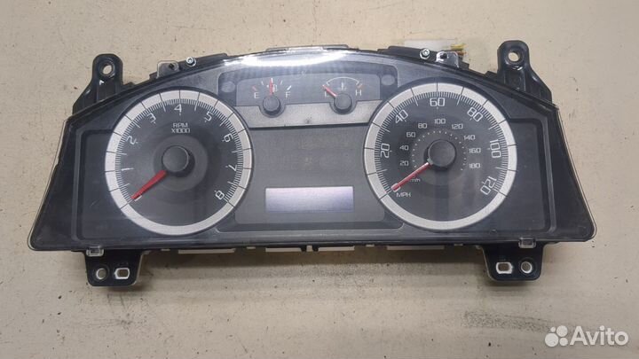 Щиток приборов Ford Escape, 2010