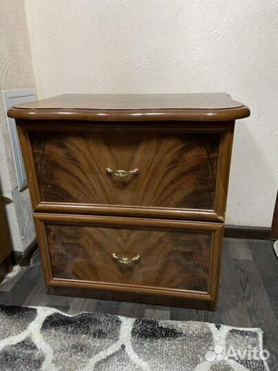 Тумбы прикроватные