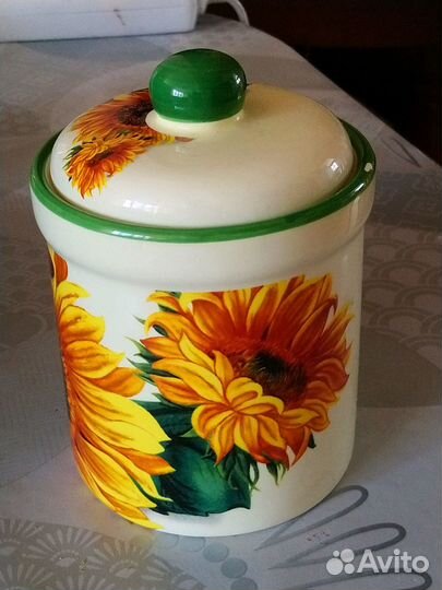 Керамическая баночка