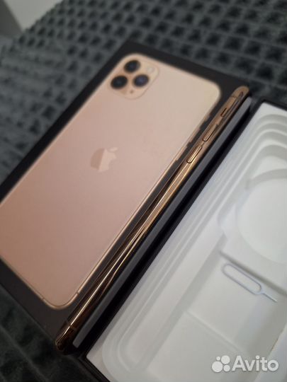 iPhone 11 Pro Max, 64 ГБ