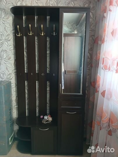 Продам прихожую