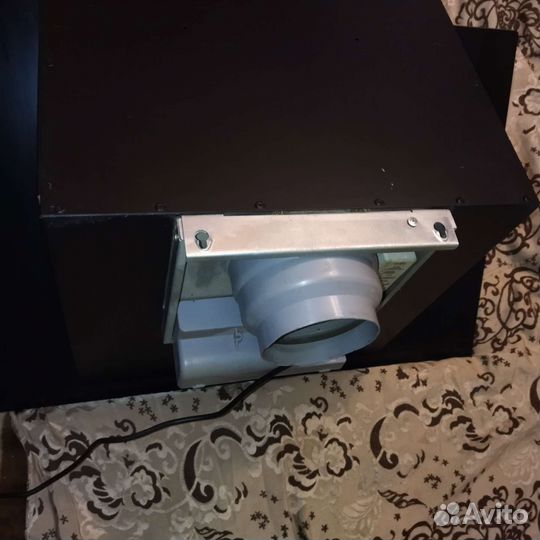Кухонная вытяжка