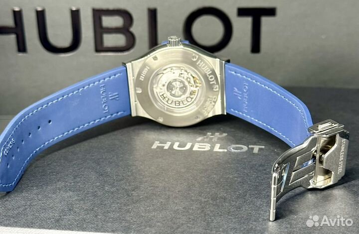 Часы Hublot Classic Fusion Titanium blue 45 mm