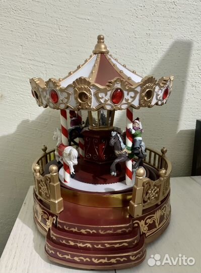 Музыкальные новогодний игрушки