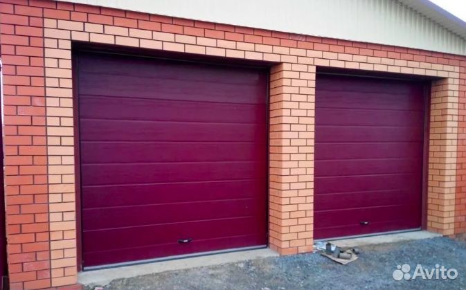 Ворота подьемные секционные