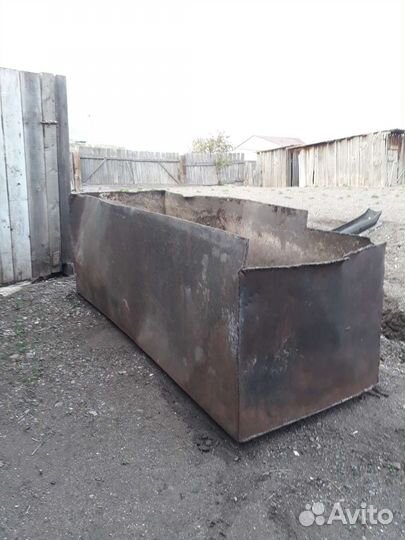 Металлическая емкость 800л