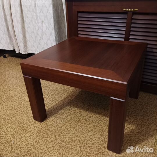 Стол кофейный массив тика ручная работа 70*70*51см