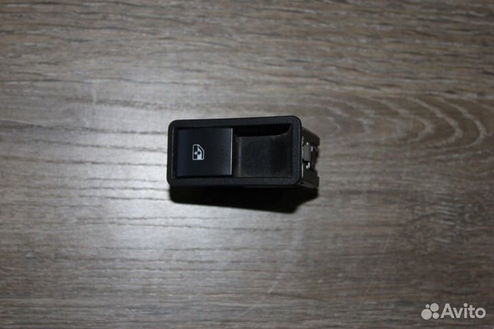 Кнопка стеклоподъемника задняя Zafira Зафира