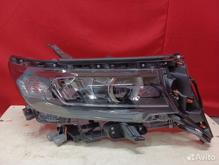 Фара правая Toyota Prado 150 2009