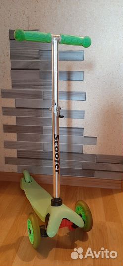 Самокат детский трехколесный