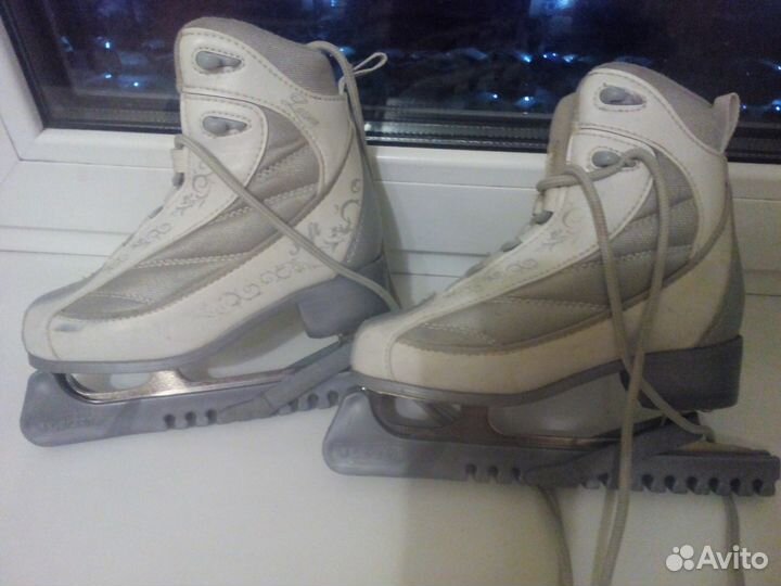 Продам коньки