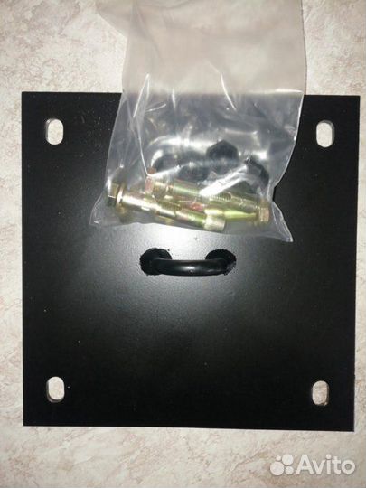 Кронштейн для боксерских мешков новый