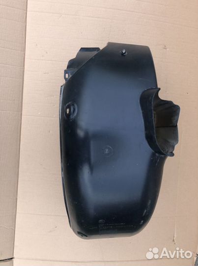 Подкрылок задний правый Skoda Rapid