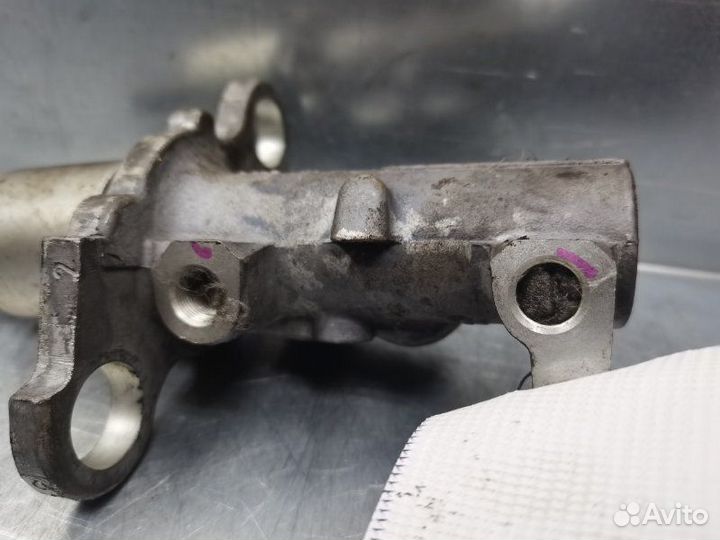 Цилиндр тормозной главный Audi A4 B5 1994-2001