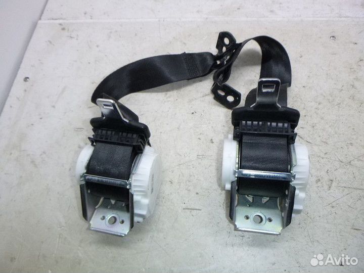 Ремень безопасности задний ford focus III 2011