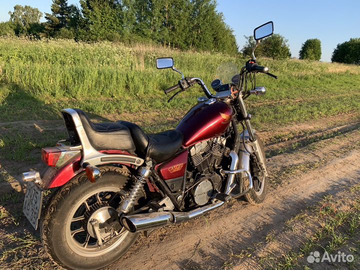 Honda NV750Custom