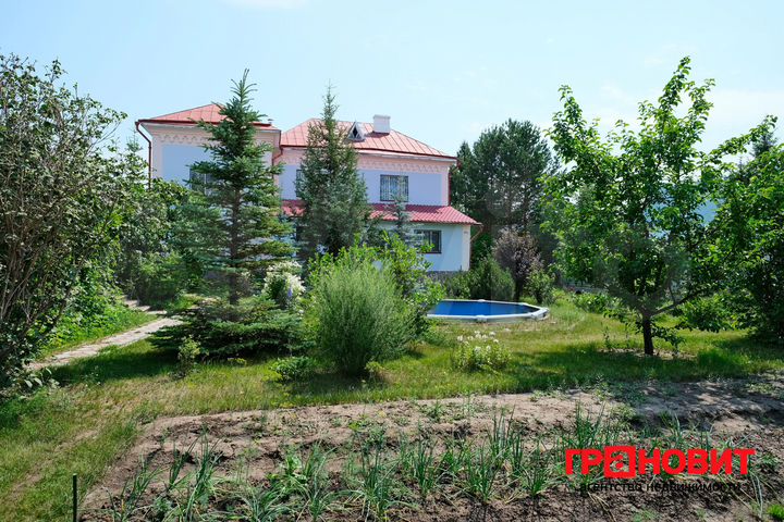 Коттедж 354,6 м² на участке 16 сот.