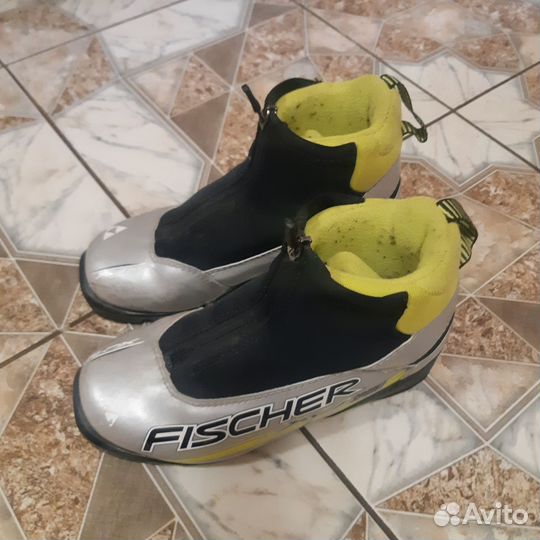 Лыжные ботинки fischer
