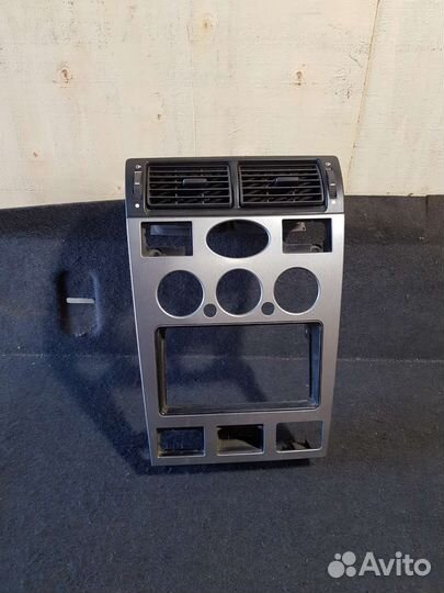 Декоративная накладка Ford mondeo 3